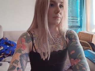 Tattoobbgirl