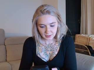 Tattoobbgirl