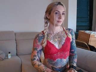 Tattoobbgirl