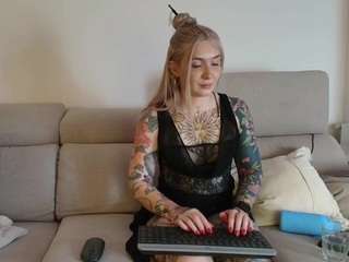 tattoobbgirl