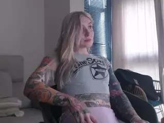 Tattoobbgirl's Live Sex Cam Show