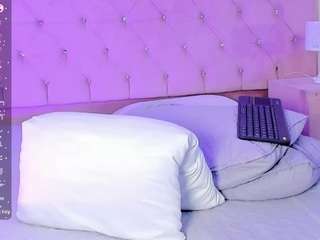 adharasweet1 Live Webcam on CamSoda