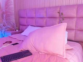 AdharaSweet1 live webcam show