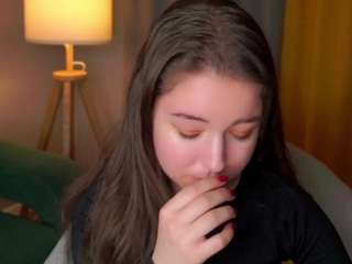breefarabee's CamSoda show and profile