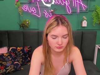 evelineamore Live Webcam on CamSoda