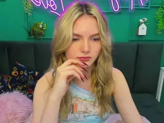 EvelineAmore's Live Sex Cam Show