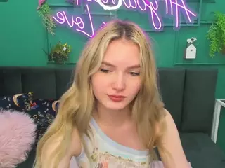 EvelineAmore's Live Sex Cam Show