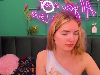 EvelineAmore's Live Sex Cam Show