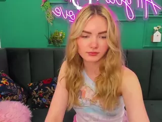 EvelineAmore's Live Sex Cam Show