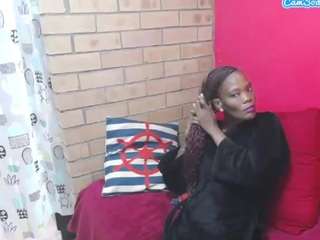 le modèle lucyivory est en webcam porno dans un show sur le site camsoda, il possède les tags suivants: anal,anal toys,ass to mouth,black hair,brown eyes,dildo or vibrator,double penetration,drinking,fingering,large tits,role play,thick