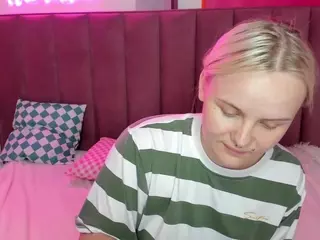 PamelaLloyd's Live Sex Cam Show