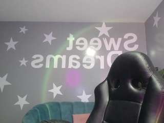  alexa-romero-t chat room