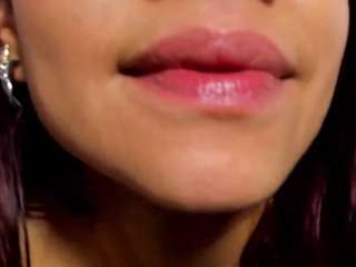 arianaa-collins live webcam show