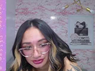  emily-rousse-t chat room