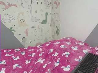  emily-rousse-t chat room