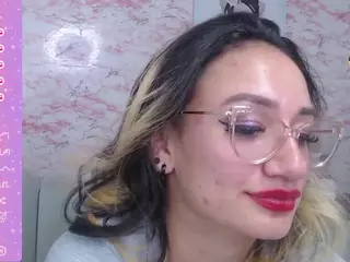 emily-rousse-t's Live Sex Cam Show