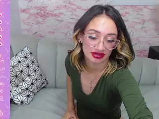 emily-rousse-t's Live Sex Cam Show