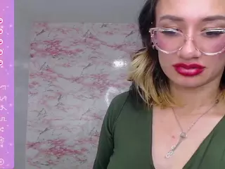 emily-rousse-t's Live Sex Cam Show