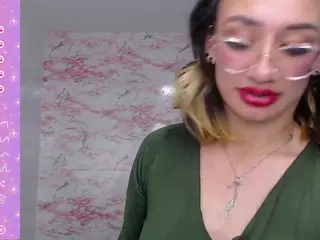 emily-rousse-t's Live Sex Cam Show