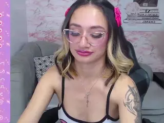 emily-rousse-t's Live Sex Cam Show