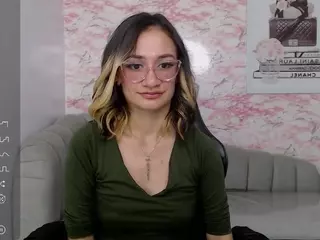 emily-rousse-t's Live Sex Cam Show