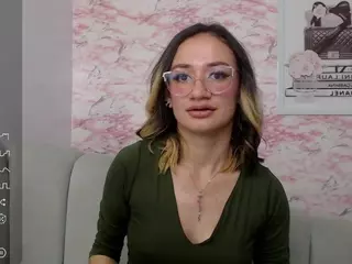 emily-rousse-t's Live Sex Cam Show