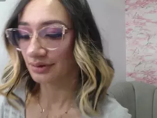 emily-rousse-t's Live Sex Cam Show