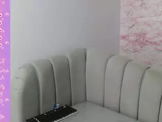 emily-rousse-t's Live Sex Cam Show