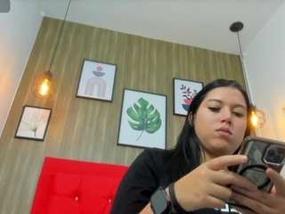 Live webcam model emmabeker on Soda Cams