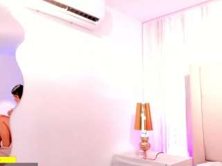 emmily-z Live Webcam on CamSoda