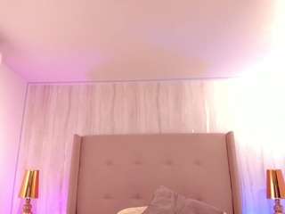  emmily-z chat room