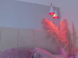 emmily-z live cam preview