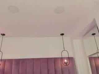 emmily-z live cam preview