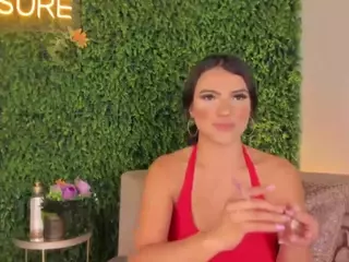 emmily-z's Live Sex Cam Show