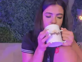 emmily-z's Live Sex Cam Show