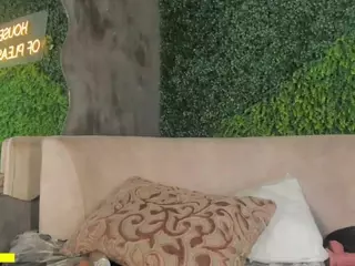 emmily-z's Live Sex Cam Show