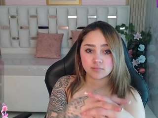 merloth-sub webcam