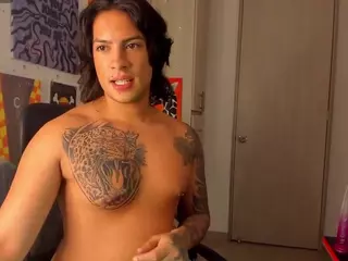 MichaelWood01's Live Sex Cam Show