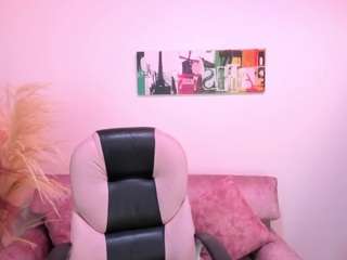 regina-blum live cam profile