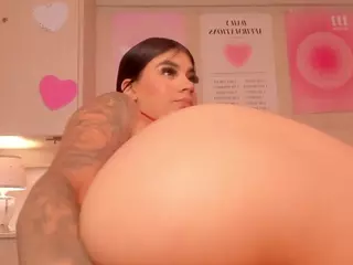 ShirleyJones's Live Sex Cam Show