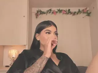 ShirleyJones's Live Sex Cam Show