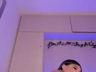 ShirleyJones's Live Sex Cam Show