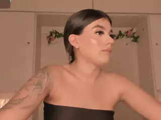 Shirley's Live Sex Cam Show