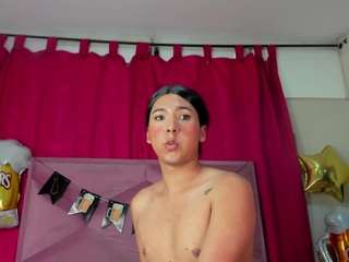 zoeemorettii webcam model