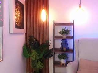  coral-lise chat room