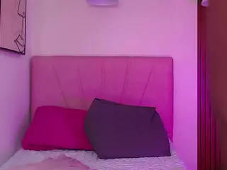 Coral Lise's Live Sex Cam Show