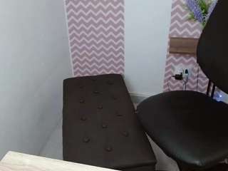 dayanacarson's CamSoda show and profile