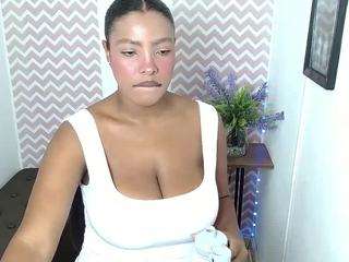dayanacarson live webcam show