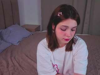 flairatkins Live Webcam on CamSoda