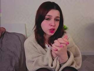 flairatkins Live Webcam on CamSoda